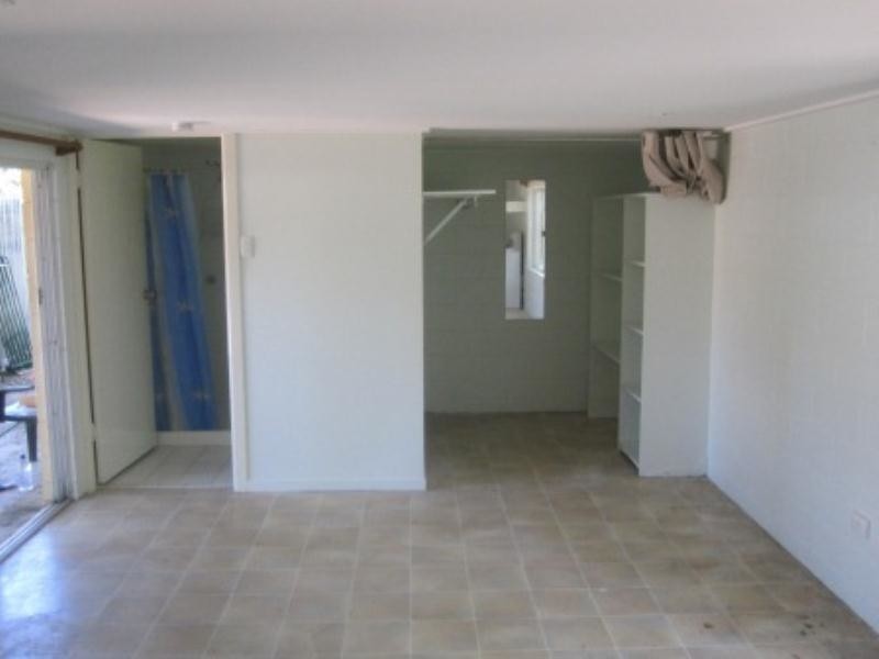 16 Webster Street, Mundingburra QLD 4812